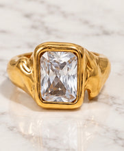 Load image into Gallery viewer, Square Chunky gold plated ring
