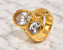 Load image into Gallery viewer, Round Chunky gold plated ring
